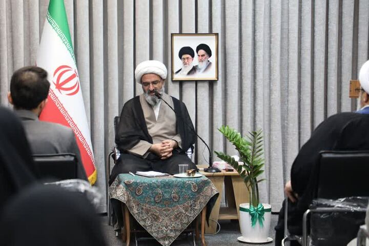 رمز رستگاری و تعالی «پاکیزگی نفس» است