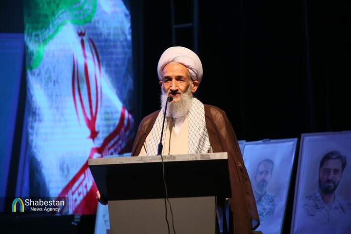 زوایای ناگفته دفاع مقدس باید با زبان هنر روایت شود 