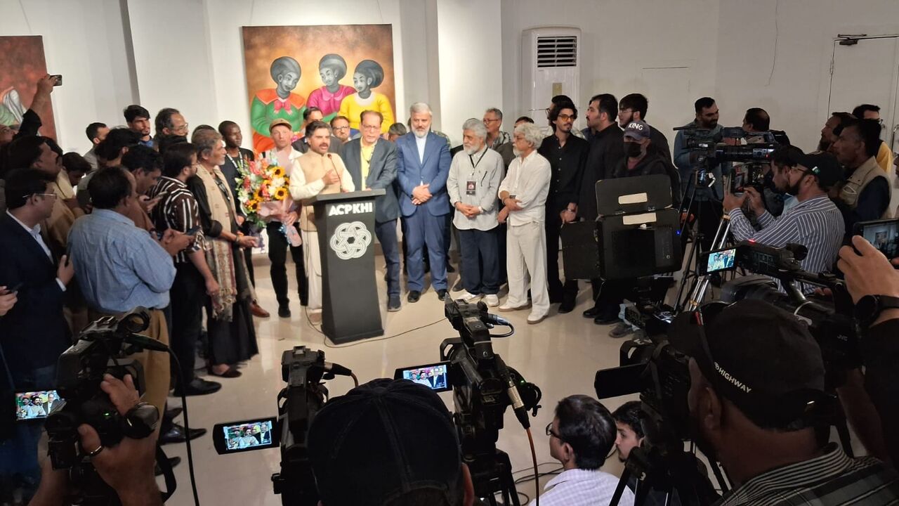 خوشنویسی ایرانی در کراچی درخشید؛ میراث عرفانی در قاب هنر تجسمی