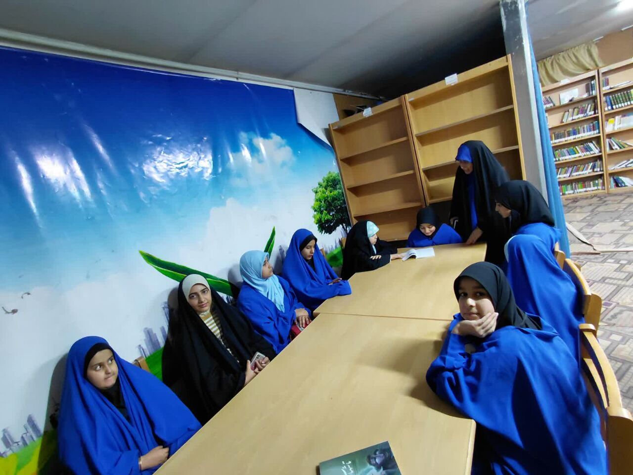 هدایت "نوگلان انقلاب" به سوی کتابخانه، سرمایهگذاری برای فردایی روشن