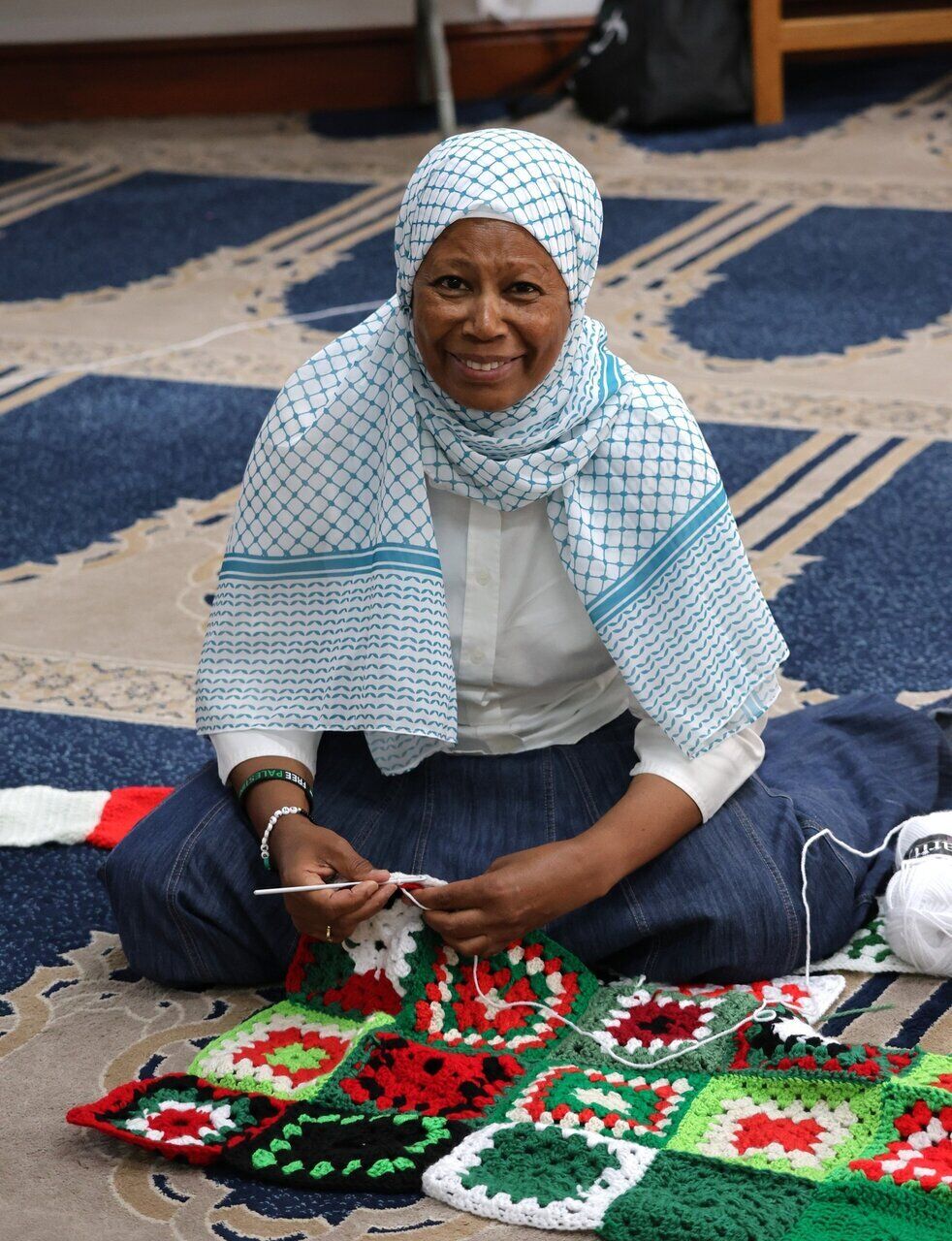 آغاز پروژه بافندگی در مسجد کیپ تاون آفریقای جنوبی به منظور همبستگی با فلسطین