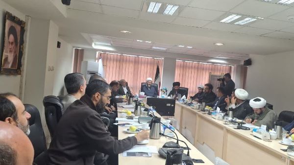 کاظمی: باید ابزارهای روز را در آموزش قرآن به کار بگیریم/ قمی: در جنگ ترکیبی دانش‌آموزان را با قرآن مأنوس کنیم