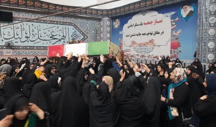 بدرقه آسمانی؛ زنان محمودآباد آیین استقبال از شهدا را زنده کردند