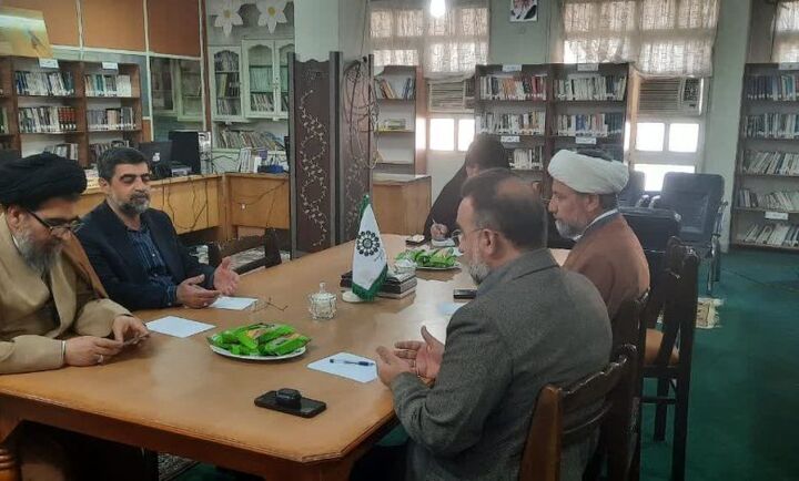 حرم رضوی ظرفیتی برای معرفی مهدویت ناب به جهان