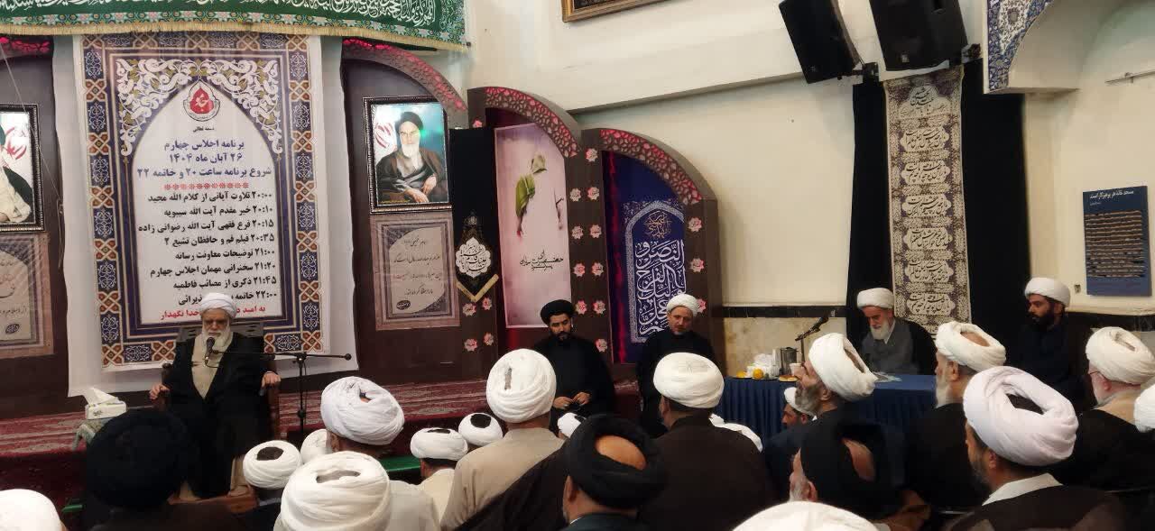 جلسات و برنامه‌های جامعه مبلغین ولایی باید به رفع معضلات فرهنگی منتج شود