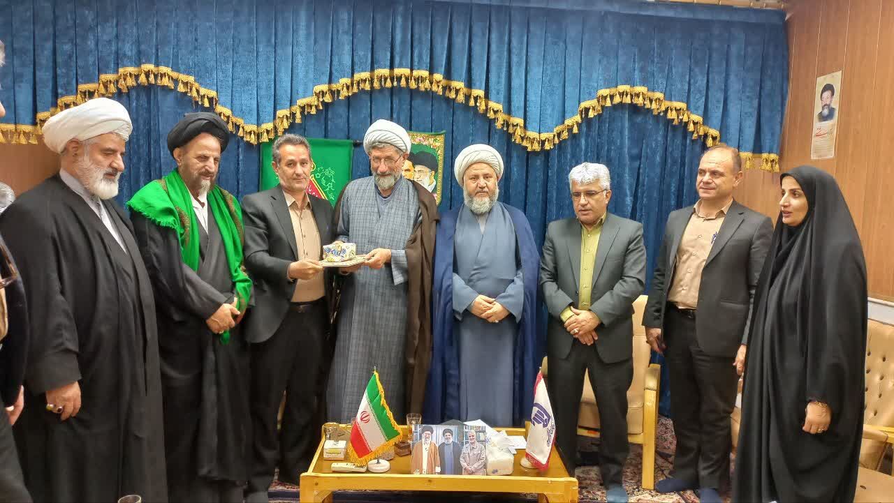 احیای فرهنگ زکات، مهم‌ترین شاخصه حکومت امام زمان (عج) است