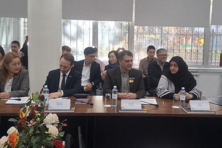 کتاب «میراثی برای ملت» در آلماتی رونمایی شد