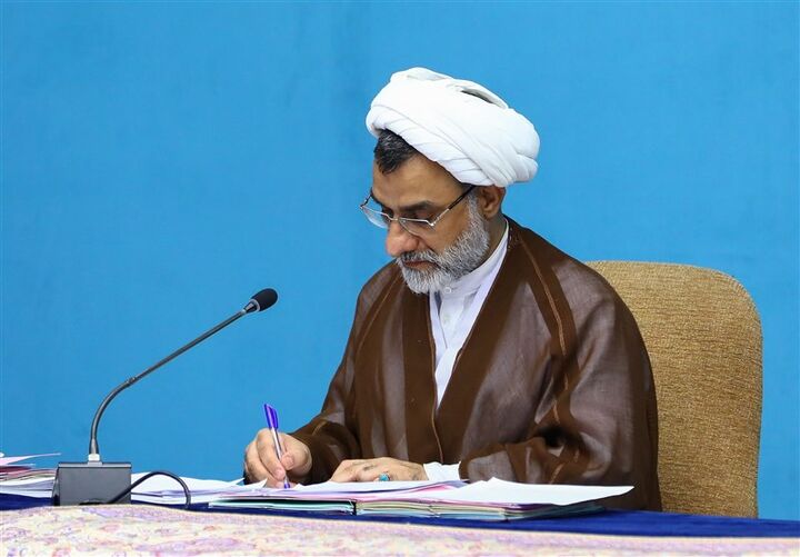 پیوند نهاد علم و نهاد سیاست تقویت شود