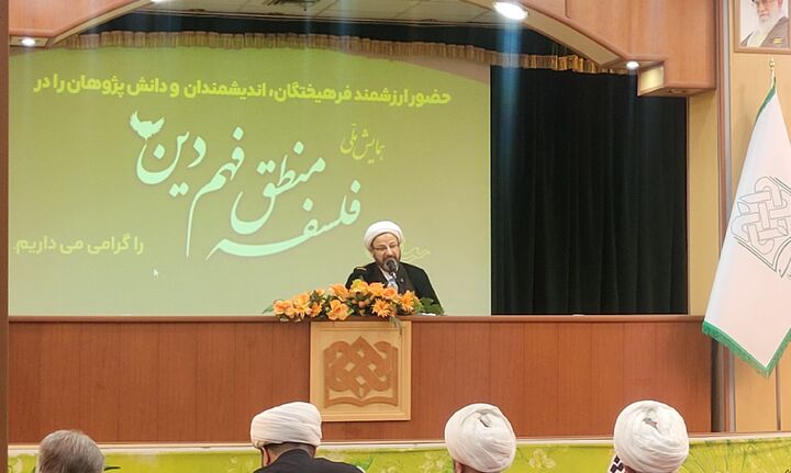 علوم انسانی اسلامی، انقلاب روشی نمی‌خواهد؛ هدف اصلاح محتوا و جهت‌گیری است