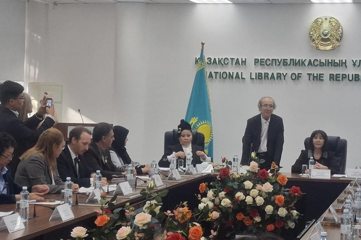 کتاب «میراثی برای ملت» در آلماتی رونمایی شد