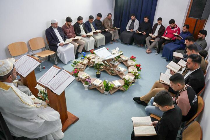 برگزاری محفل انس با قرآن در استان المثنی به همت آستان مقدس عباسی