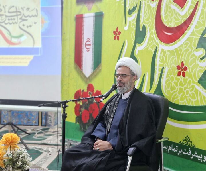 بسیج نیرویی جهادی است که همواره با ایمان و شجاعت وارد میدان می‌شود