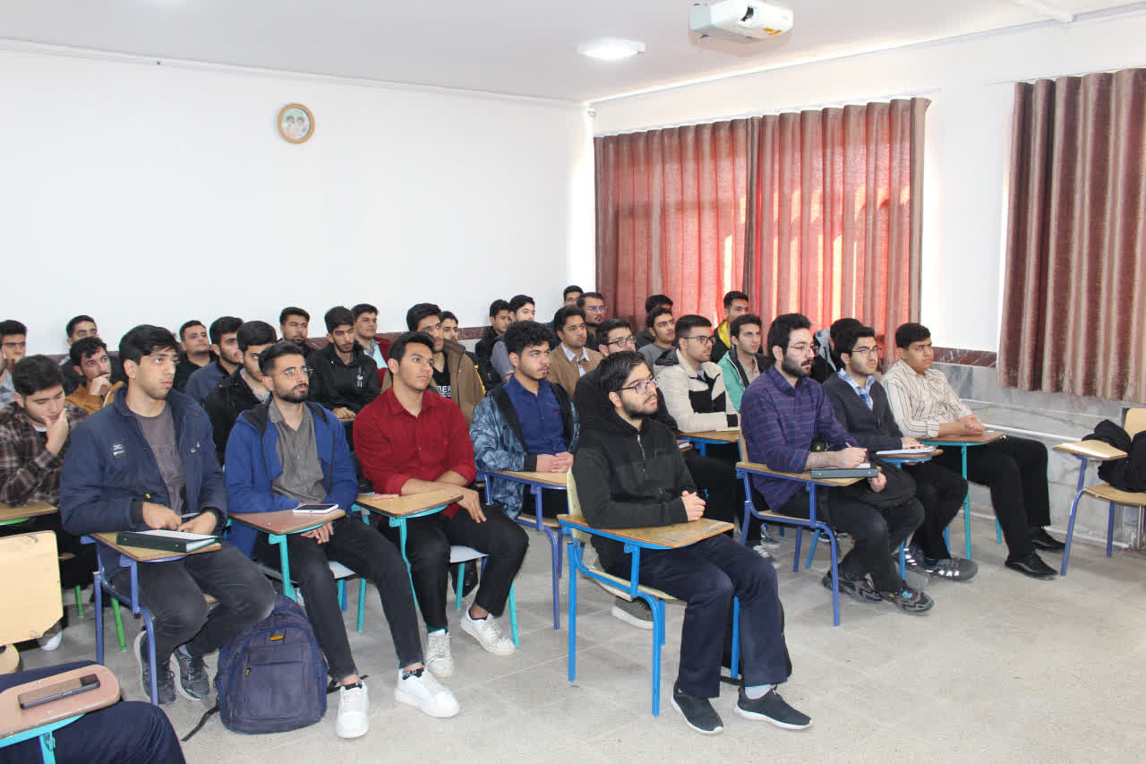 دوره آموزشی معراج با هدف بصیرت افزایی و توانمندسازی سازی دانشجومعلمان برگزار شد  