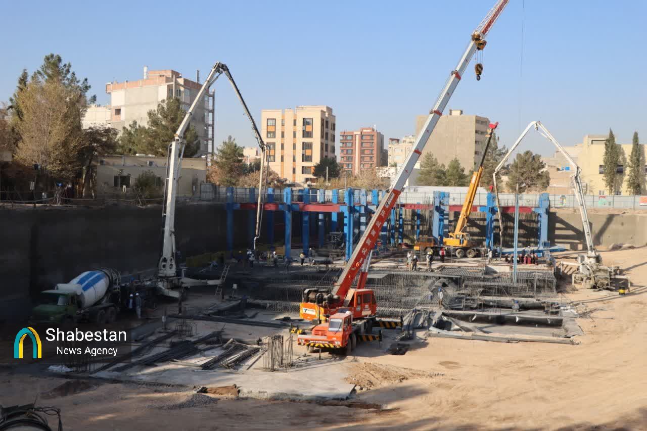 بازدید وزیر بهداشت ار بیمارستان در حال ساخت شهید سلیمانی/ رونمایی از پیشرفتهترین توموتراپی روز دنیا