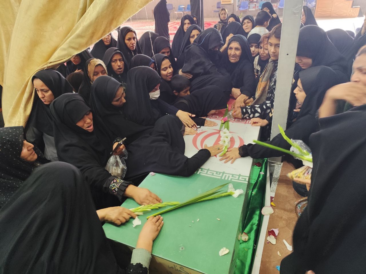 لحظه‌ای که تاریخ و ایمان در آغوش هم آرام گرفتند