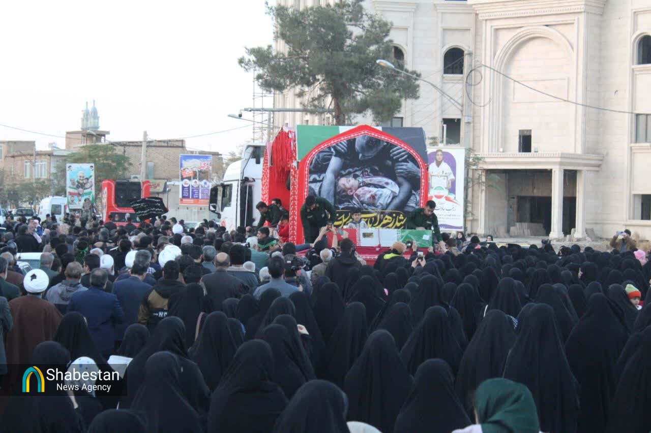 عطر شهدا با کاروان «اهالی بهشت» در آران و بیدگل