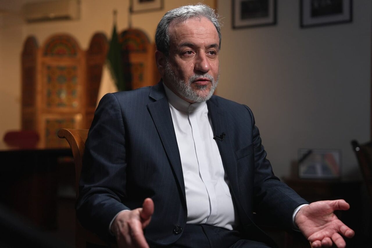 عراقچی : روس‌ها در جریان جنگ ۱۲ روزه کمک زیادی به ما کردند