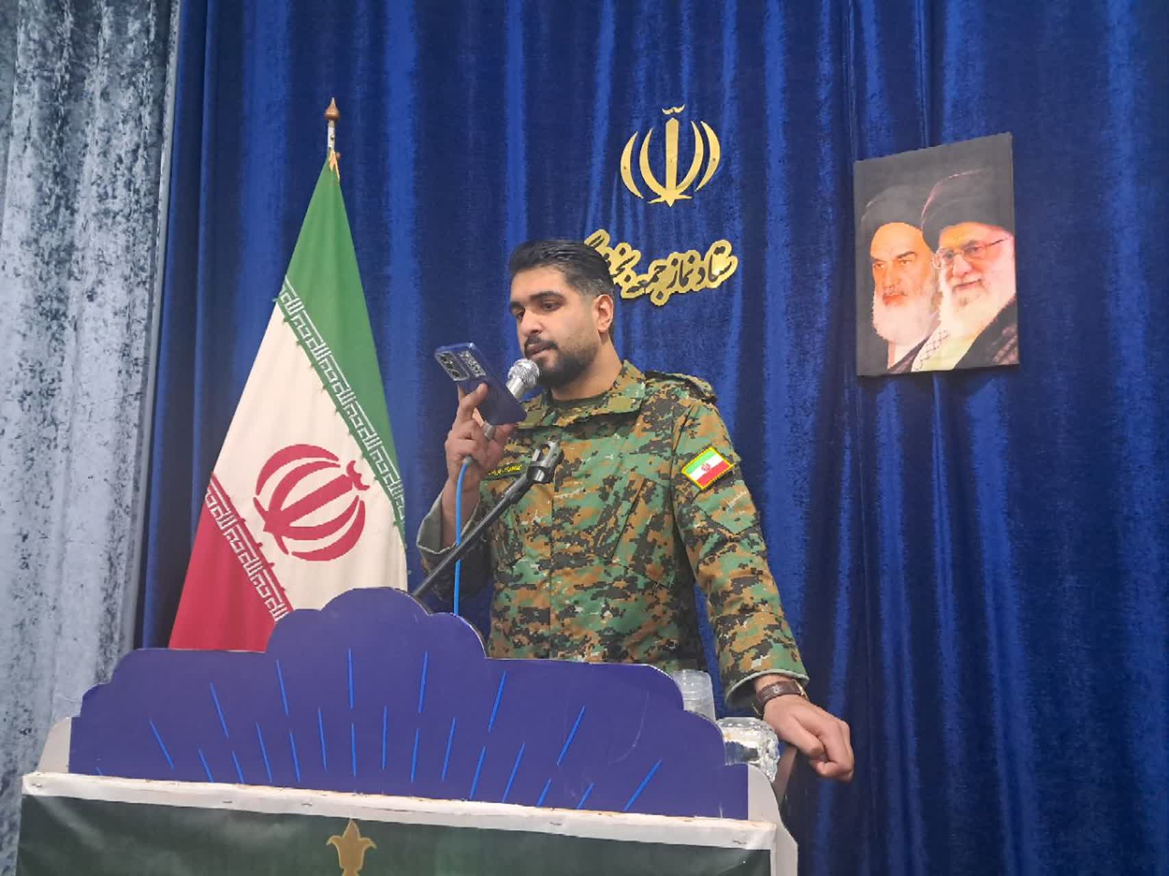 بسیجی دیندار، فداکار و ولایتمدار است