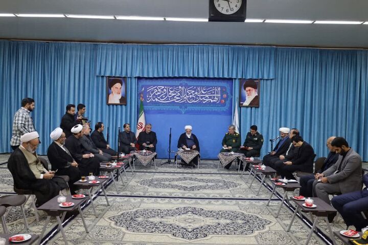 لزوم همکاری مردم و دستگاه‌های فرهنگی و تبلیغی برای ترویج عفاف