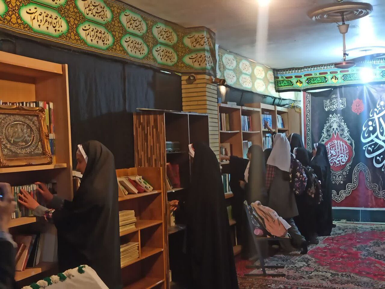 شور مطالعه در کانون مقداد؛ ۳۵ نوجوان در هفته کتاب مهمان دنیای کتاب شدند