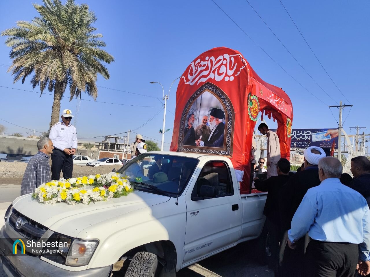 مدرسه‌ای به رنگ ایمان؛ استقبال دانش‌آموزان از شهید گمنام