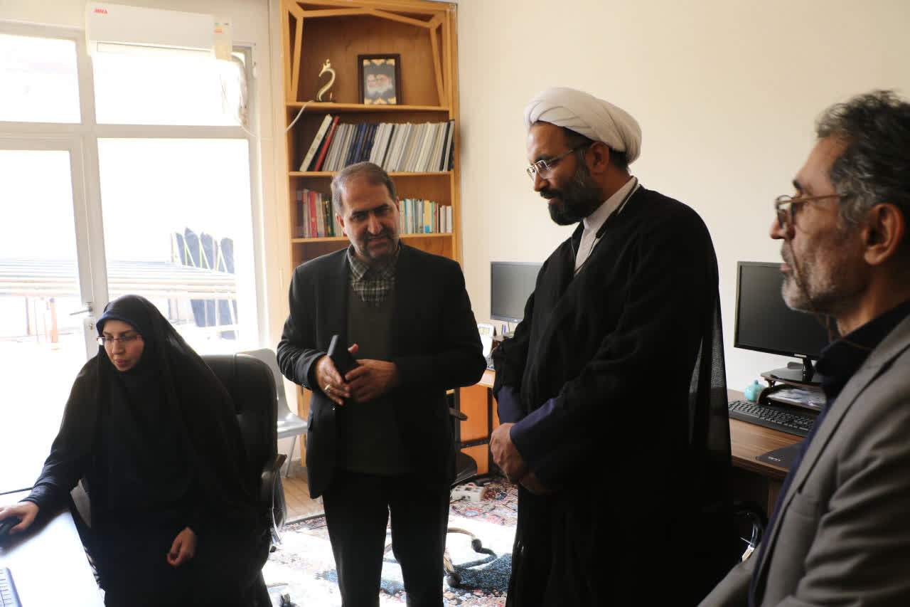 حمایت سازمان دارالقرآن کریم از کارگاه‌های تدبر در قرآن در استان اصفهان