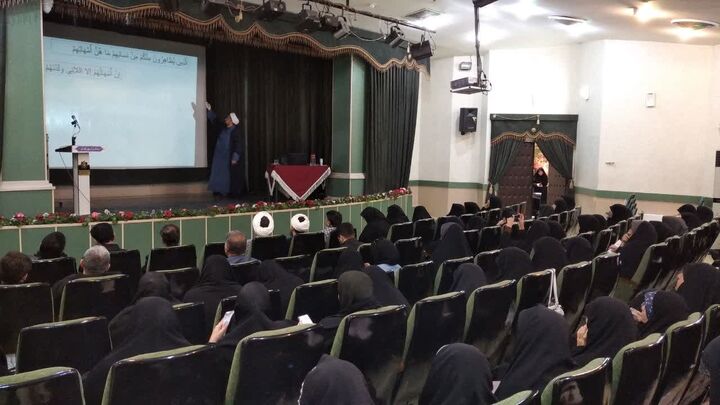 کارگاه نیم‌روزه «تدبر در قرآن کریم» در کاشان برگزار شد