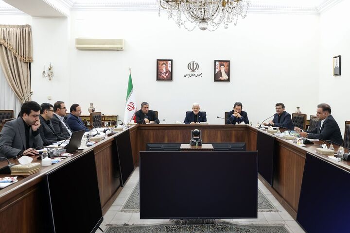 در صنعت نساجی باید به وضعیت پایدار برسیم/ مخالفت با واردات بی رویه