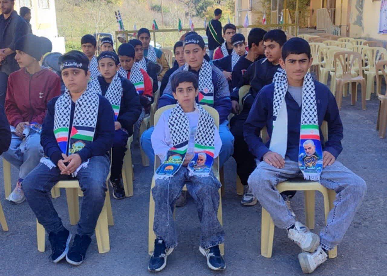 دانش آموزان مازندرانی شاگردان خوب شهدای گمنام