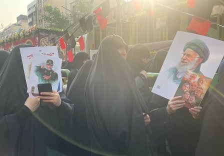 حضور بچه‌های مسجد در بدرقه اهالی بهشت