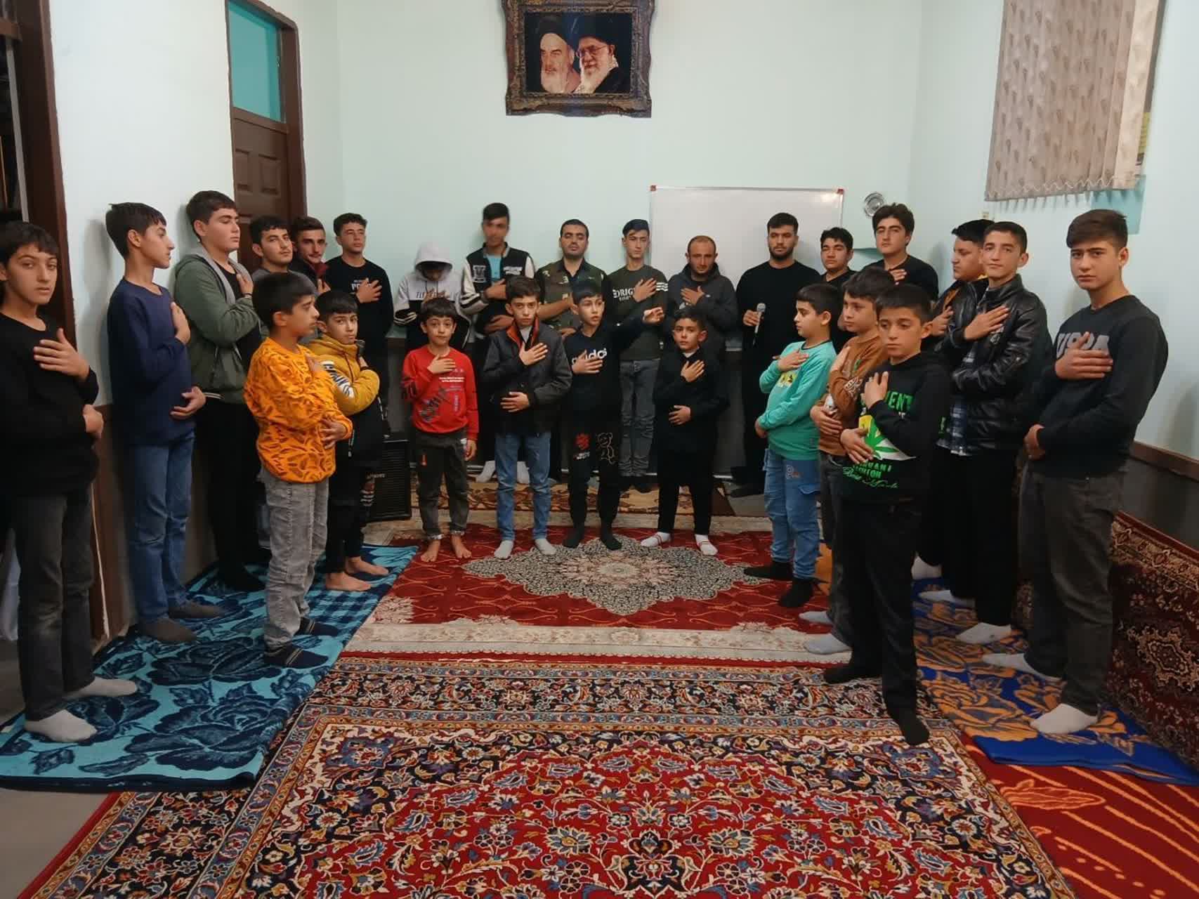 شور فاطمی در مساجد آذربایجان غربی؛ نوجوانان و جوانان، ادامه دهندگان راه ولایت