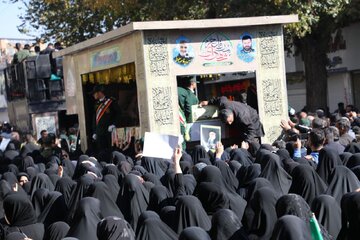 حضور باشکوه مردم در تشییع شهدا بیعتی دوباره با راه فاطمه زهرا(س) و آرمان‌های شهدا است