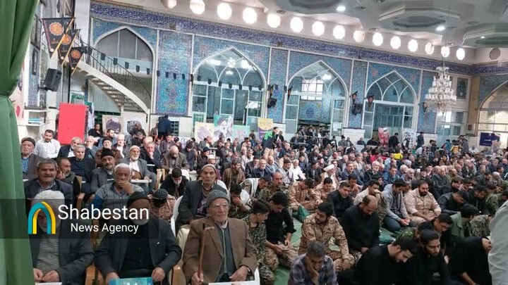 مساجد محور اتحاد و انسجام مردم هستند