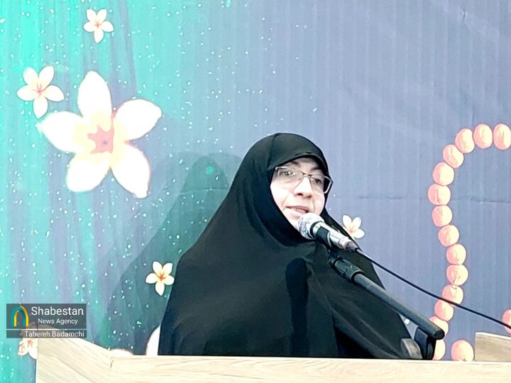 ظرفیت‌های زنانه کشور را برای تحقق شعار جهانی‌ساز مکتب فاطمی باید بسیج کرد