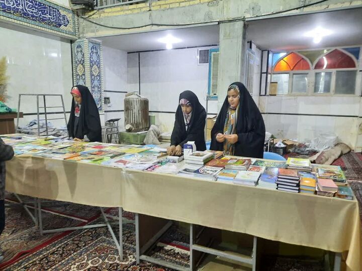 «کتابخوانی»، پیوست همه برنامه‌های این مسجد در اصفهان است