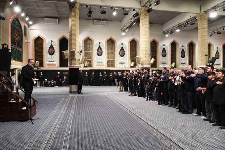 مراسم شام غریبان شهادت حضرت زهرا(س) با حضور رهبر انقلاب برگزار شد