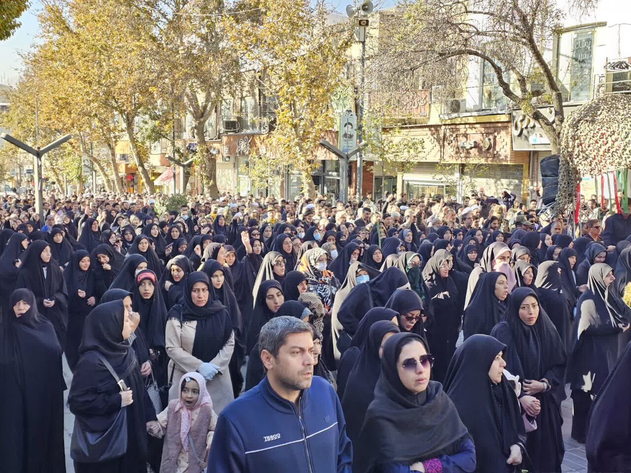 تشییع پیکر شهیدان گمنام در سنندج؛ روزی معنوی در سرزمین مجاهدتهای خاموش