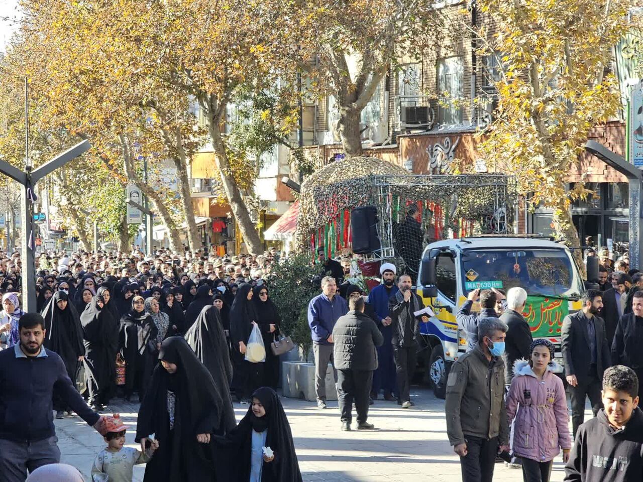 تشییع پیکر شهیدان گمنام در سنندج؛ روزی معنوی در سرزمین مجاهدت‌های خاموش