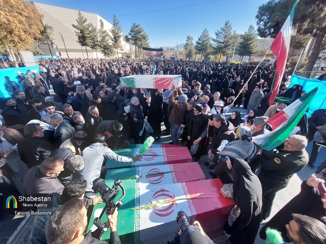 عطر یاس در هوای کرمان؛ وداع فاطمی با ۹ شهید گمنام