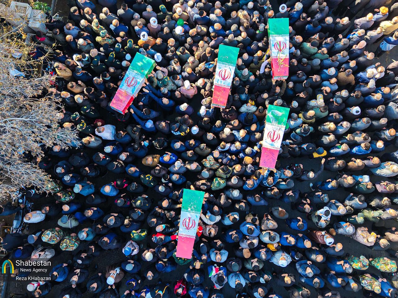 تشییع و تدفین ۸ شهید گمنام در بجنورد