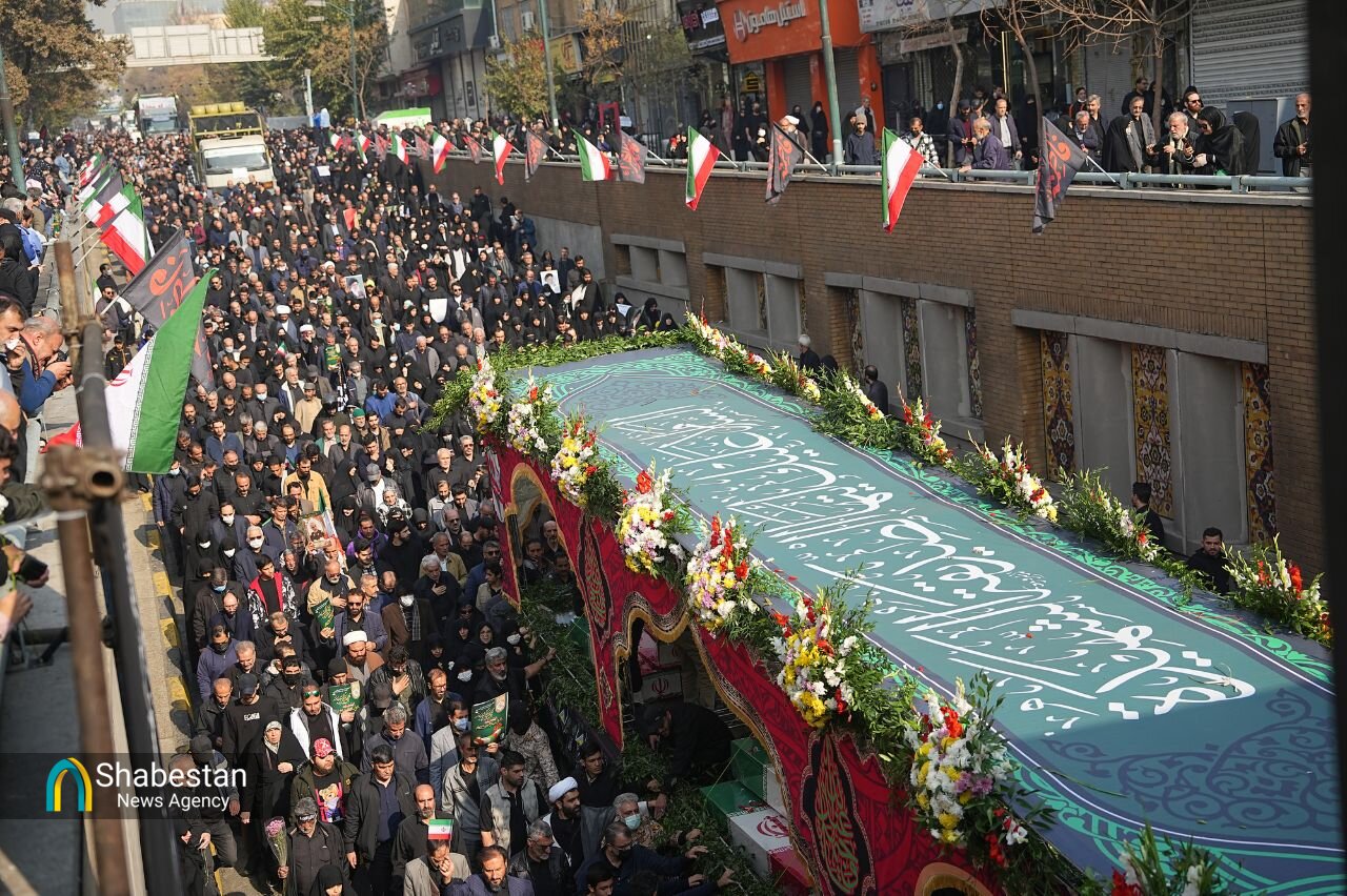 کاروان ۱۰۰ شهید گمنام در تهران همزمان با شهادت حضرت زهرا سلام‌الله‌علیها