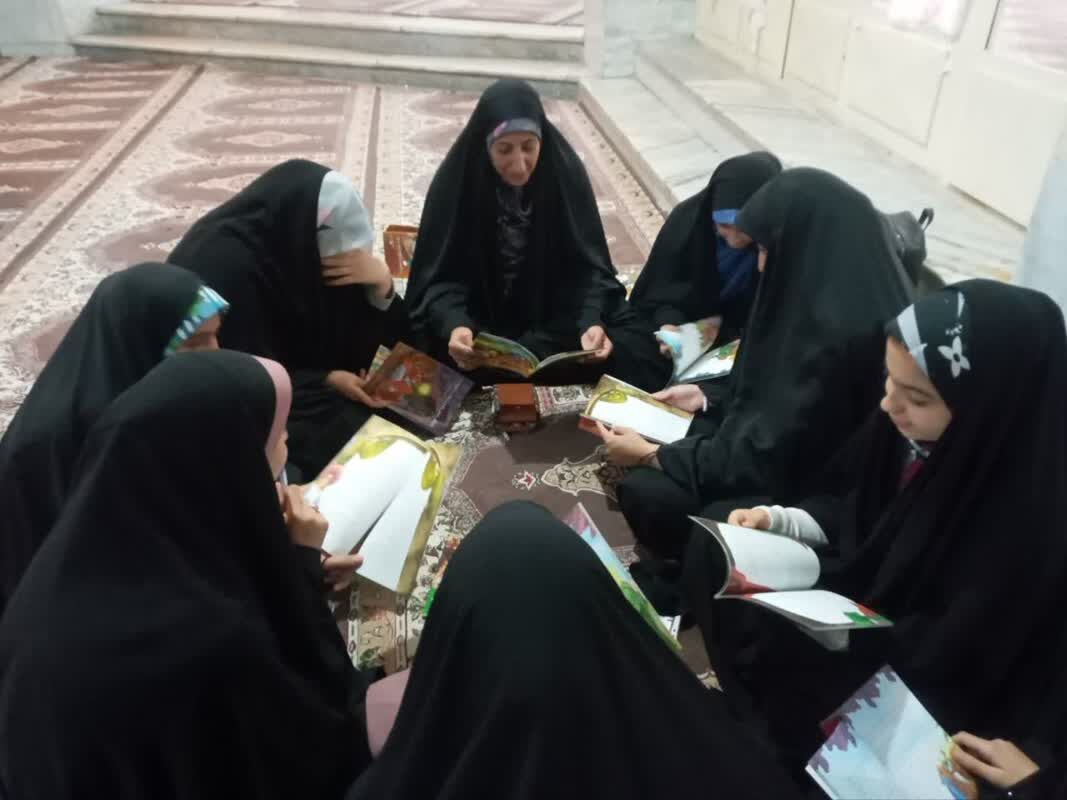 کتابخوانی؛ پیوست برنامههای مسجد امام حسن عسگری اصفهان