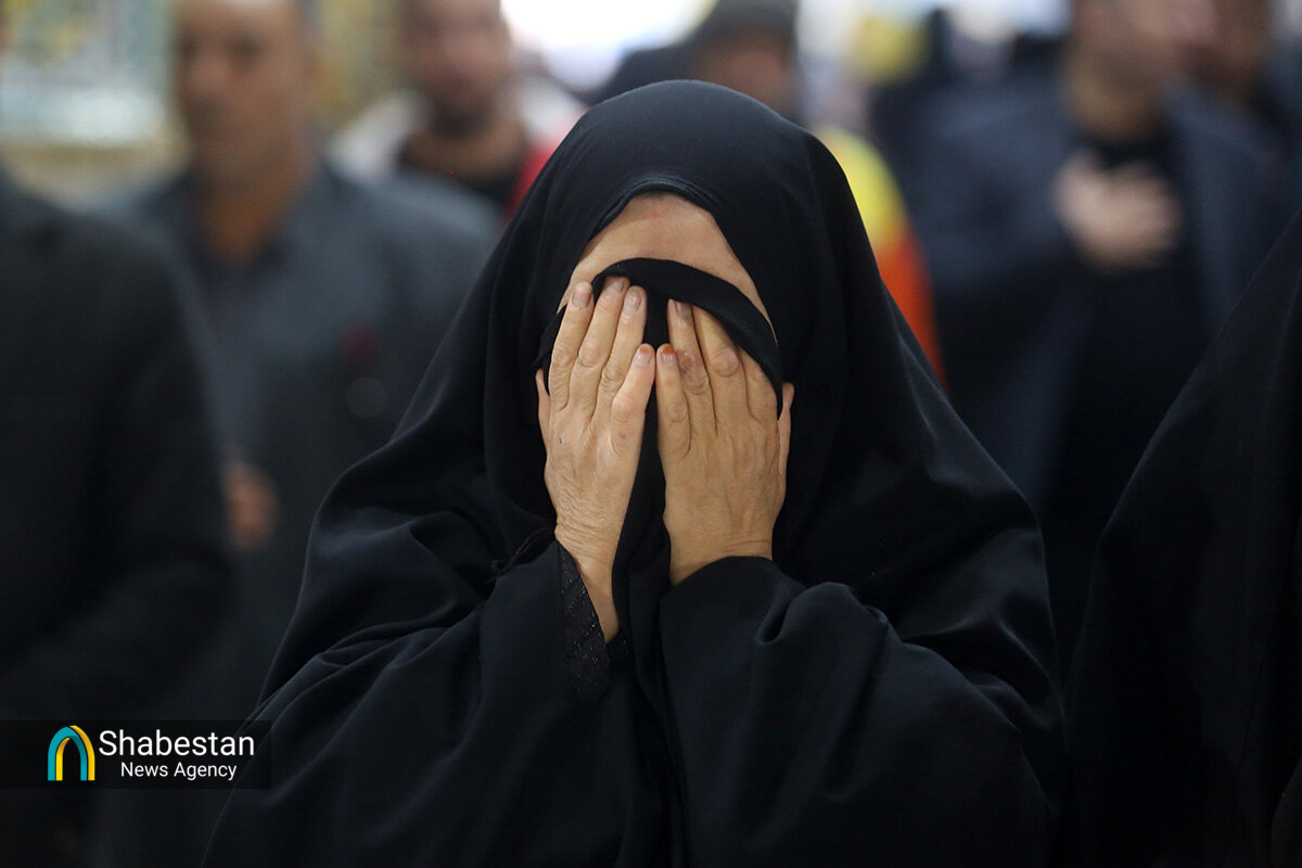 حال و هوای حرم حضرت معصومه (س) در شام شهادت ام‌ابیها(س)