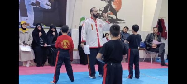 امام محله‌ای که با کونگ‌فو، ۲ مسجد را برقرار کرده است