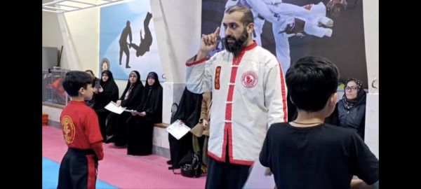 امام محله‌ای که با کونگ‌فو، ۲ مسجد را برقرار کرده است