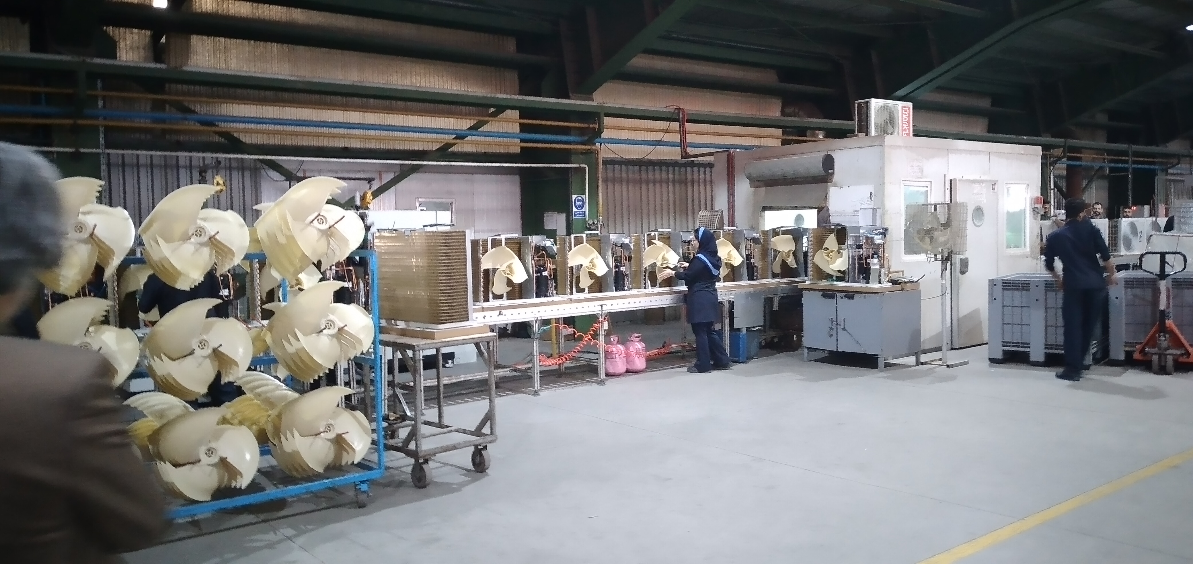 روایان پیشرفت در هفته بسیج؛ روایت ظرفیت‌های تولیدی شهر صنعتی رشت