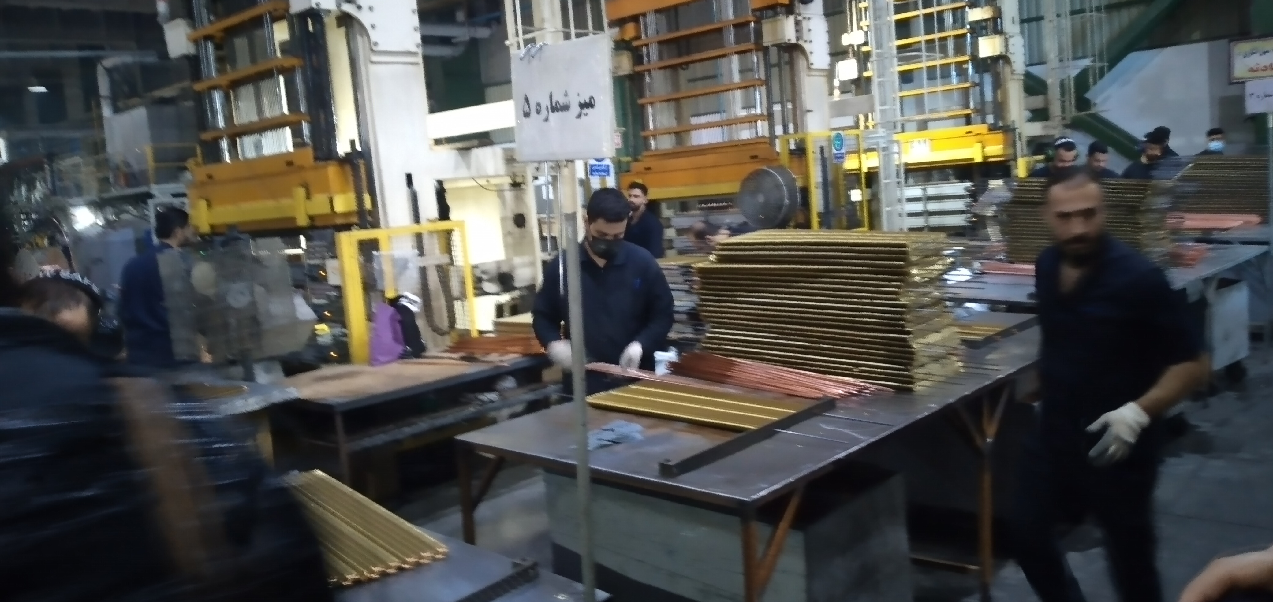 روایان پیشرفت در هفته بسیج؛ روایت ظرفیت‌های تولیدی شهر صنعتی رشت