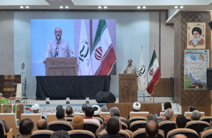 عشایر نقش مهمی در حفظ امنیت و توسعه کشور دارند