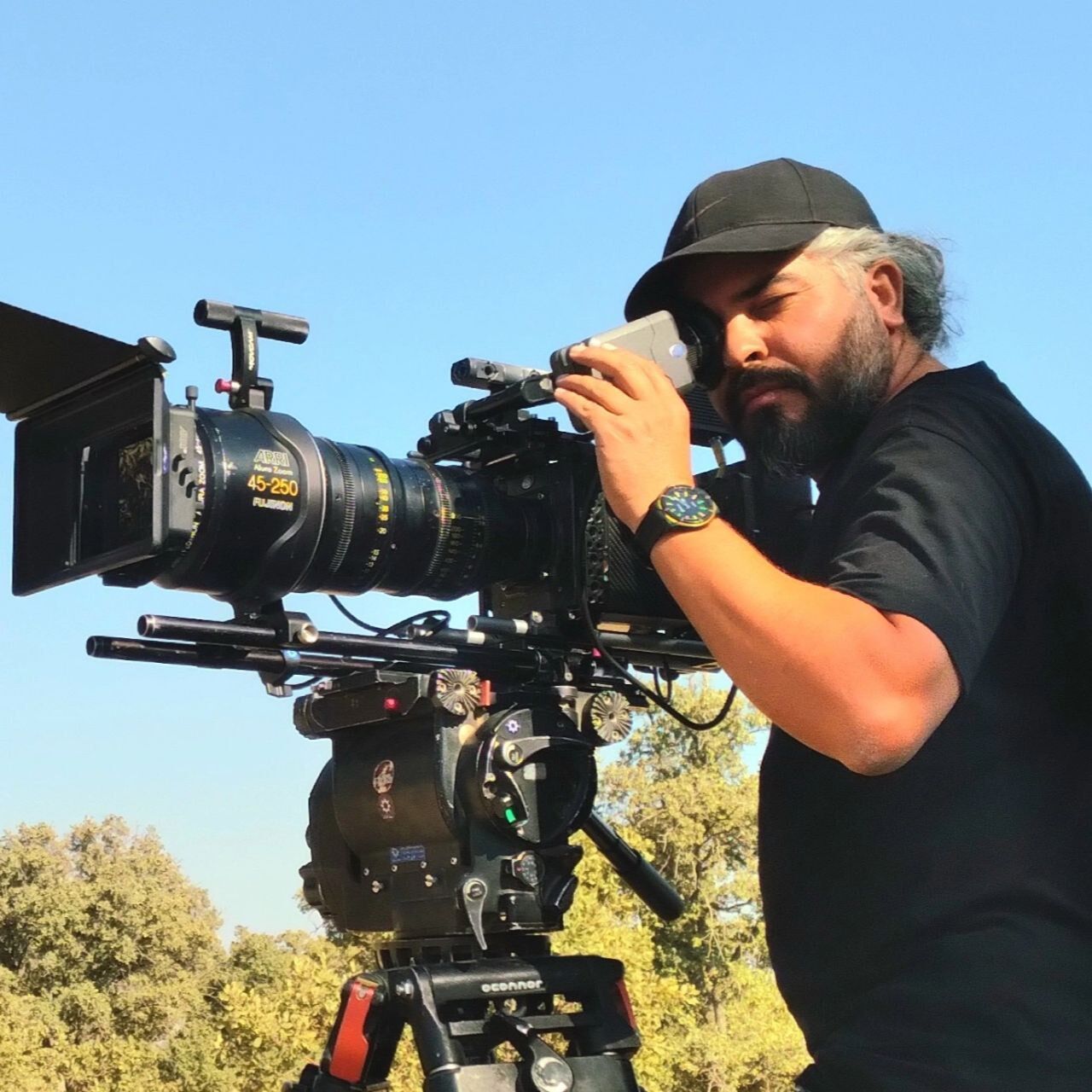 پرواز؛ بدون بالِ حمایت/ فیلمساز بیرجندی با تکیه بر هویت فرهنگی به موفقیت رسید