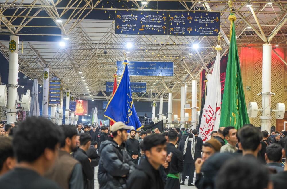 میزبانی حرم مطهر علوی از هیئتهای عزاداری در ایام شهادت حضرت زهرا (س)